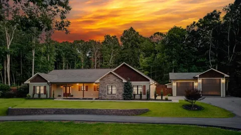 52 Ivy Ridge Court