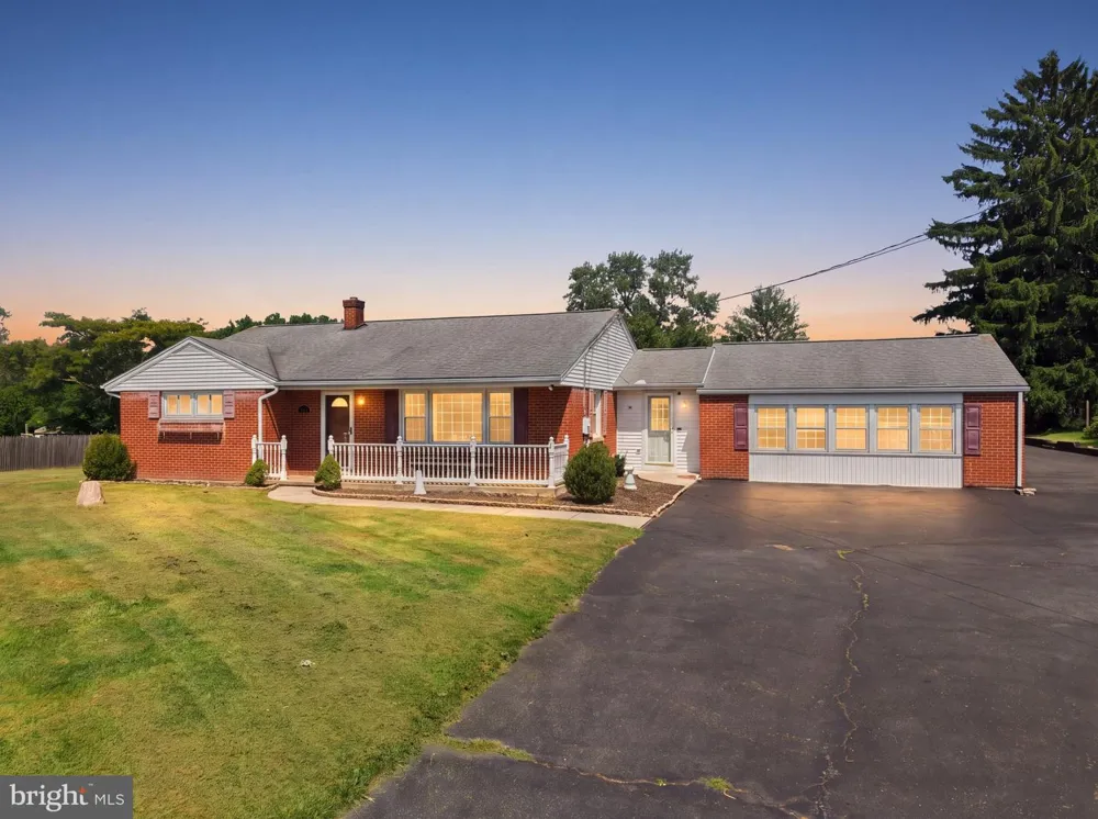 19 DAIRY LANE Barto, PA 19504