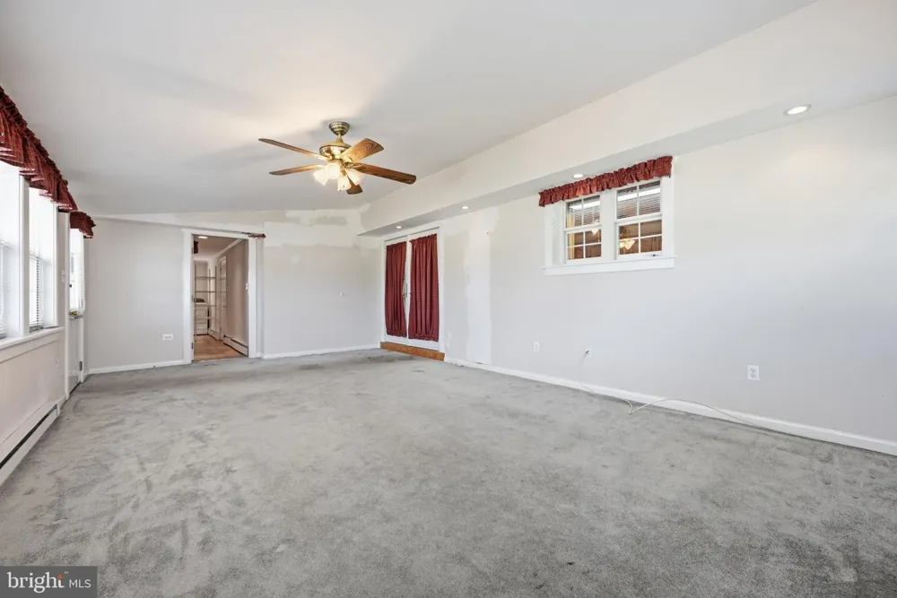 19 DAIRY LANE Barto, PA 19504