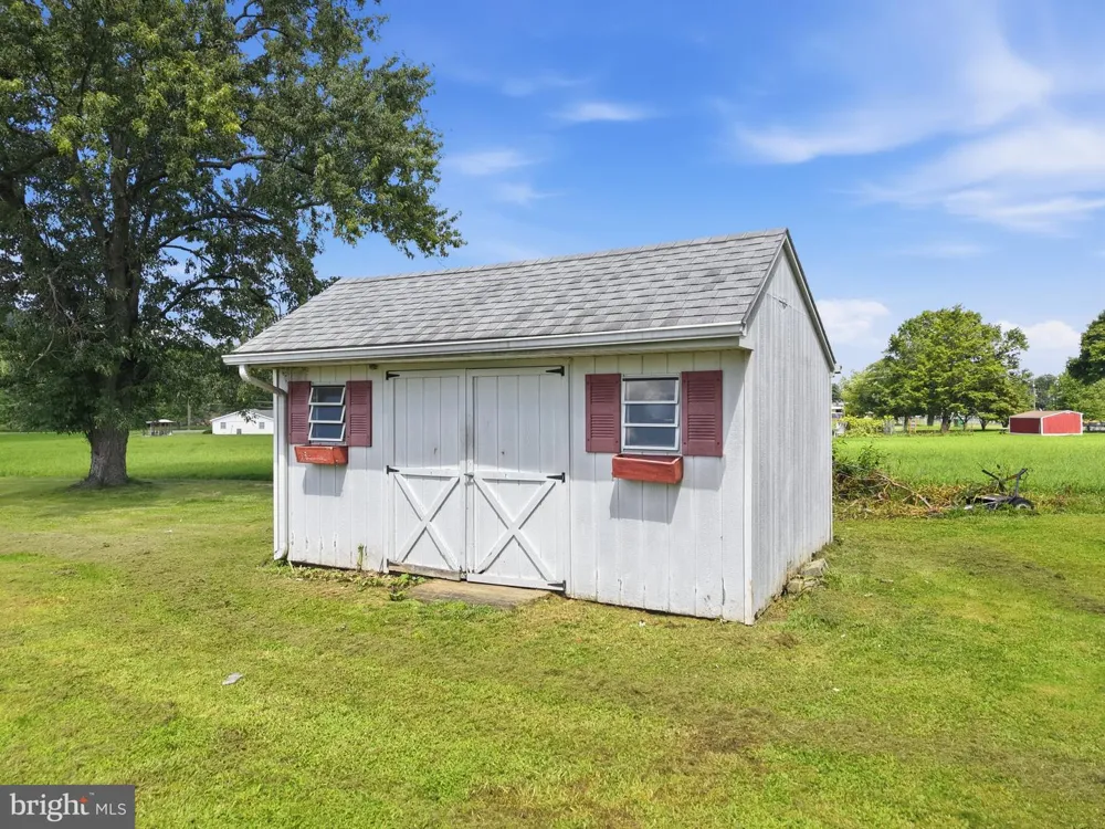 19 DAIRY LANE Barto, PA 19504