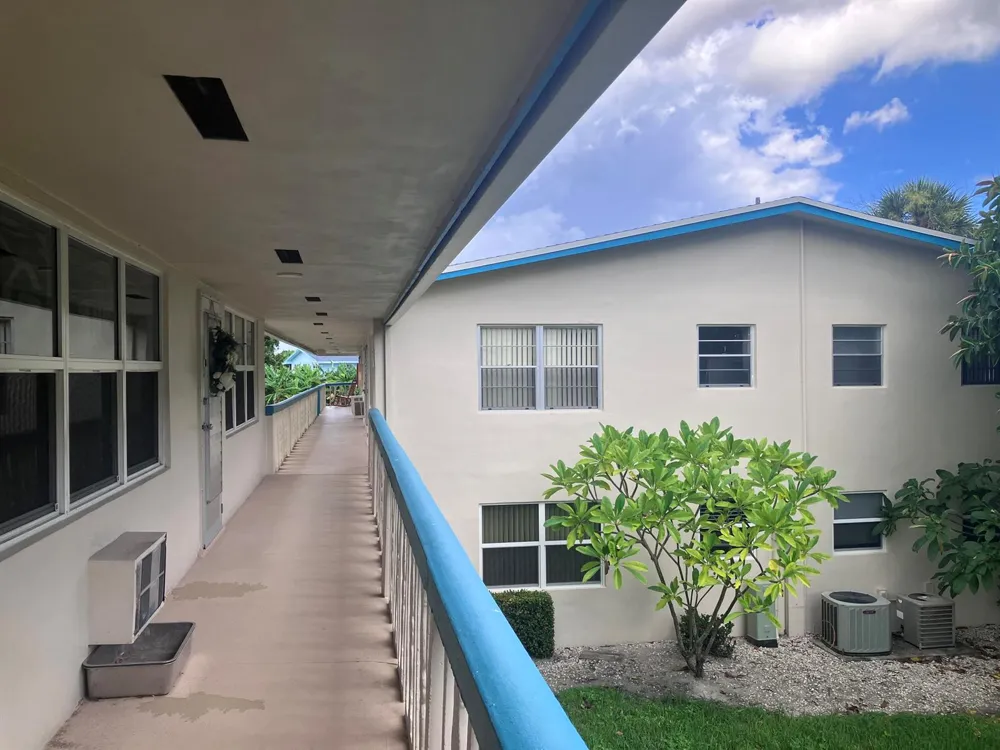 209 CAMDEN I West Palm Beach, FL 33417