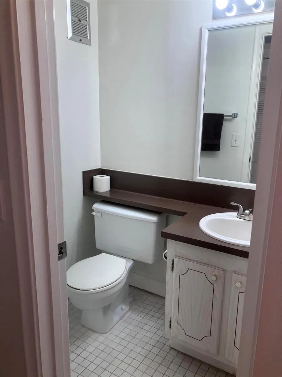 209 CAMDEN I West Palm Beach, FL 33417