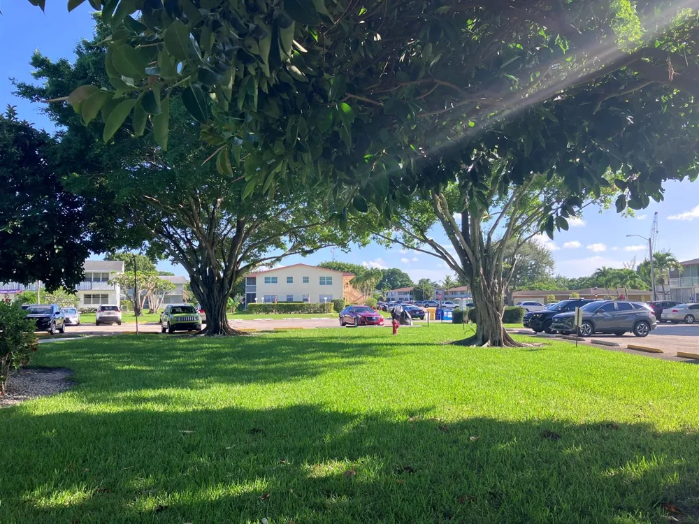 209 CAMDEN I West Palm Beach, FL 33417