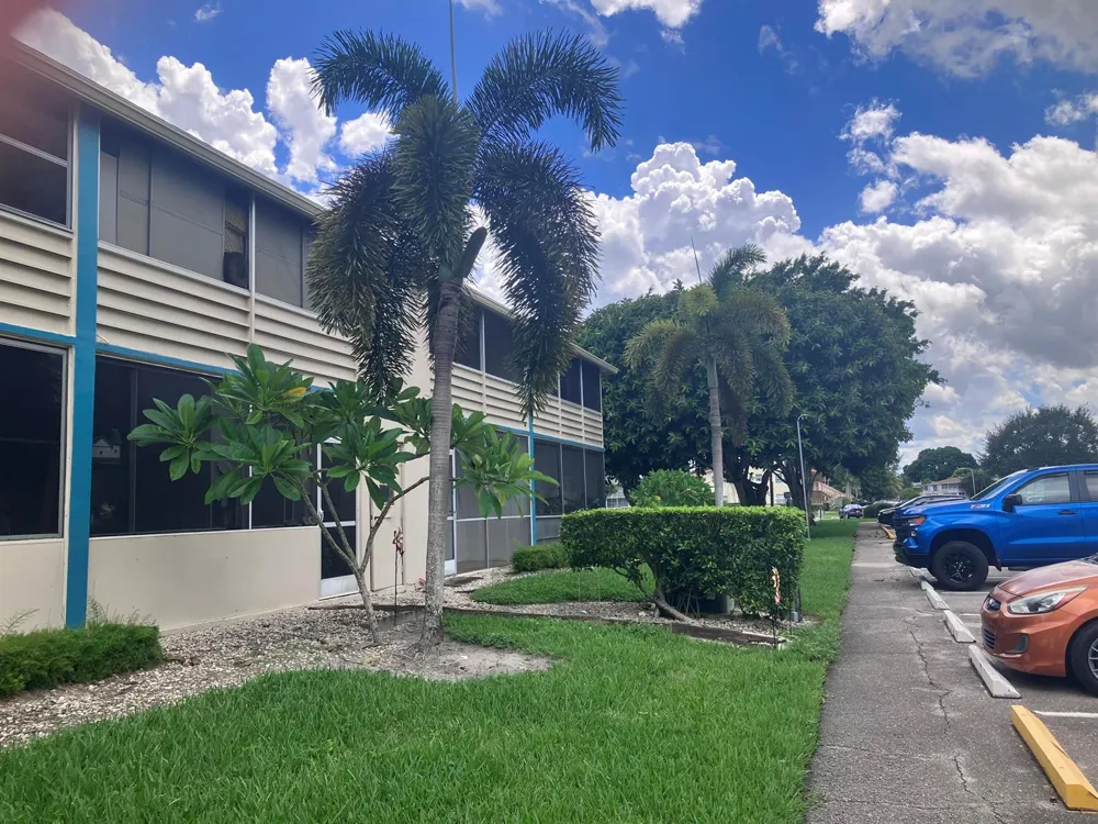 209 CAMDEN I West Palm Beach, FL 33417