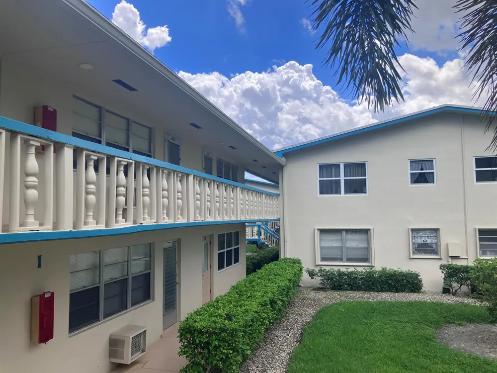 209 CAMDEN I West Palm Beach, FL 33417