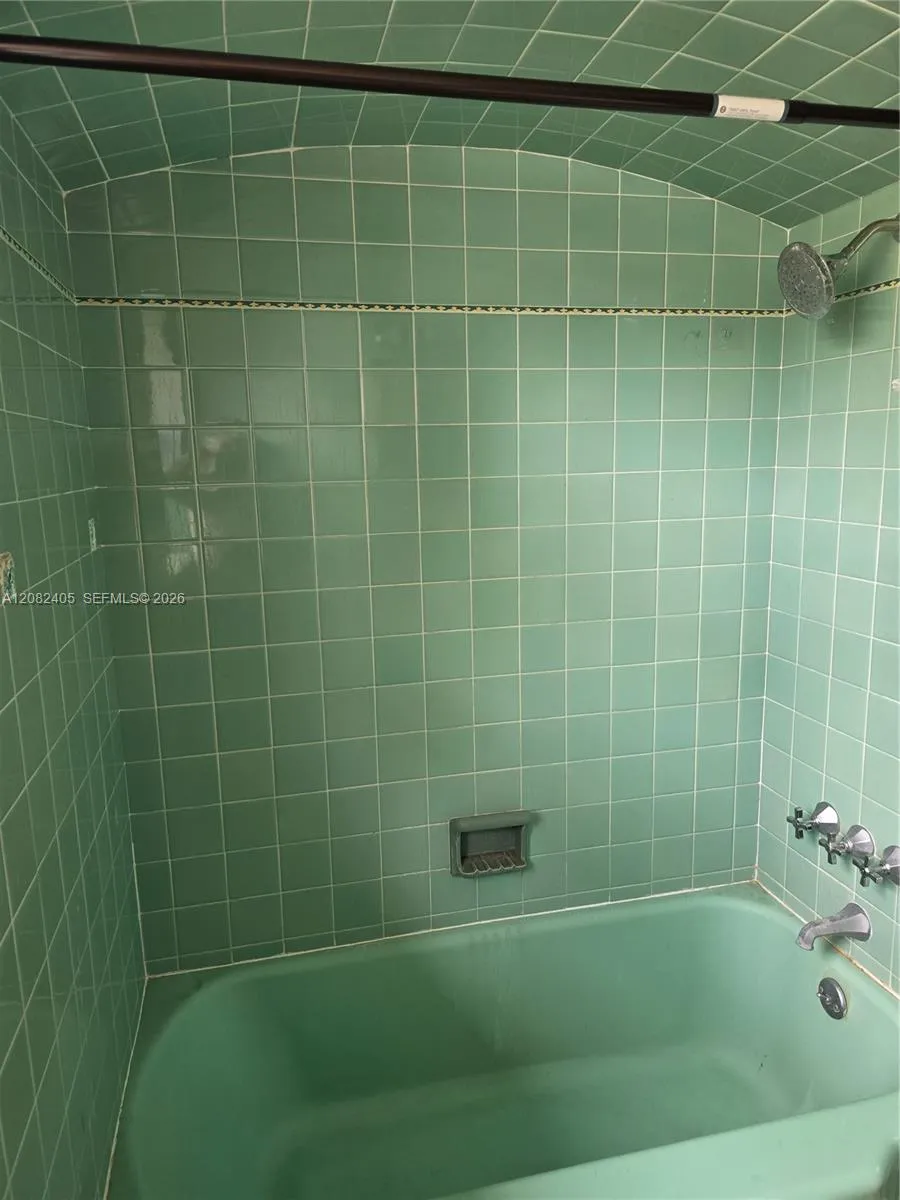 1843 Wiley St #1 Hollywood, FL 33020