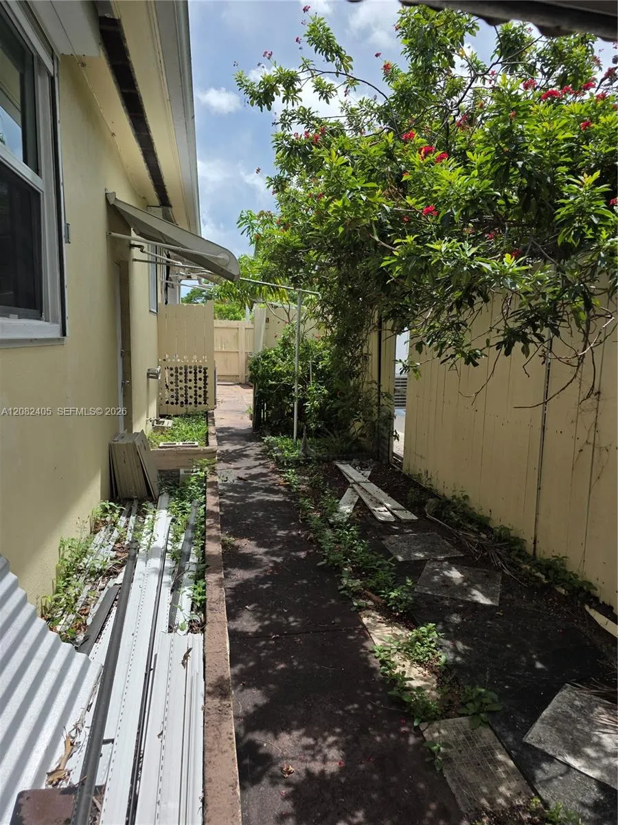 1843 Wiley St #1 Hollywood, FL 33020