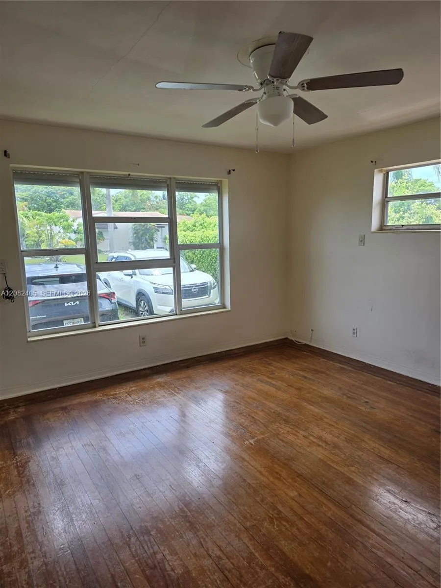 1843 Wiley St #1 Hollywood, FL 33020