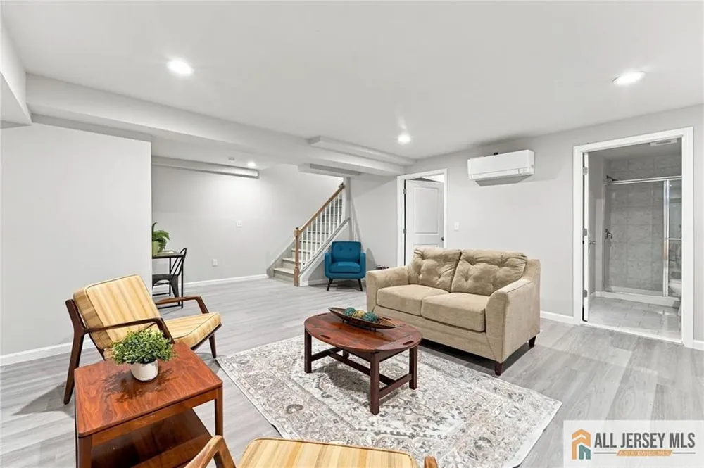 160 Hillside Avenue Piscataway, NJ 08854