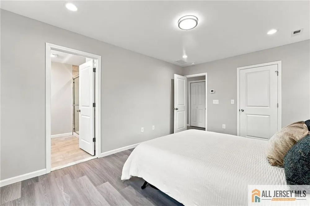 160 Hillside Avenue Piscataway, NJ 08854