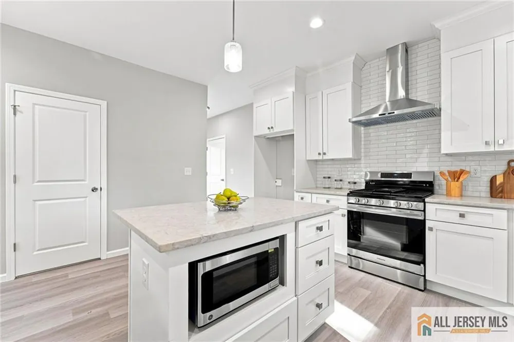 160 Hillside Avenue Piscataway, NJ 08854