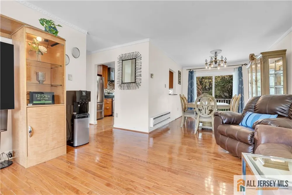 89 Dey Road Plainsboro, NJ 08512