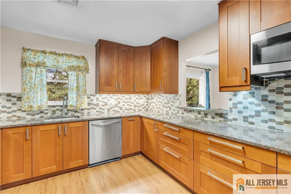 89 Dey Road Plainsboro, NJ 08512