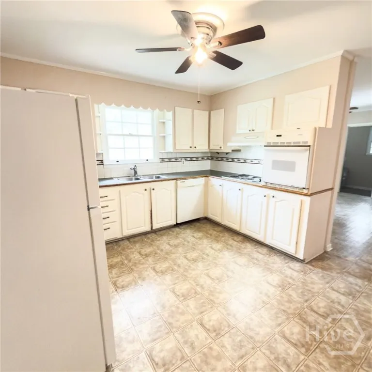 203 Springfield Avenue Guyton, GA 31312