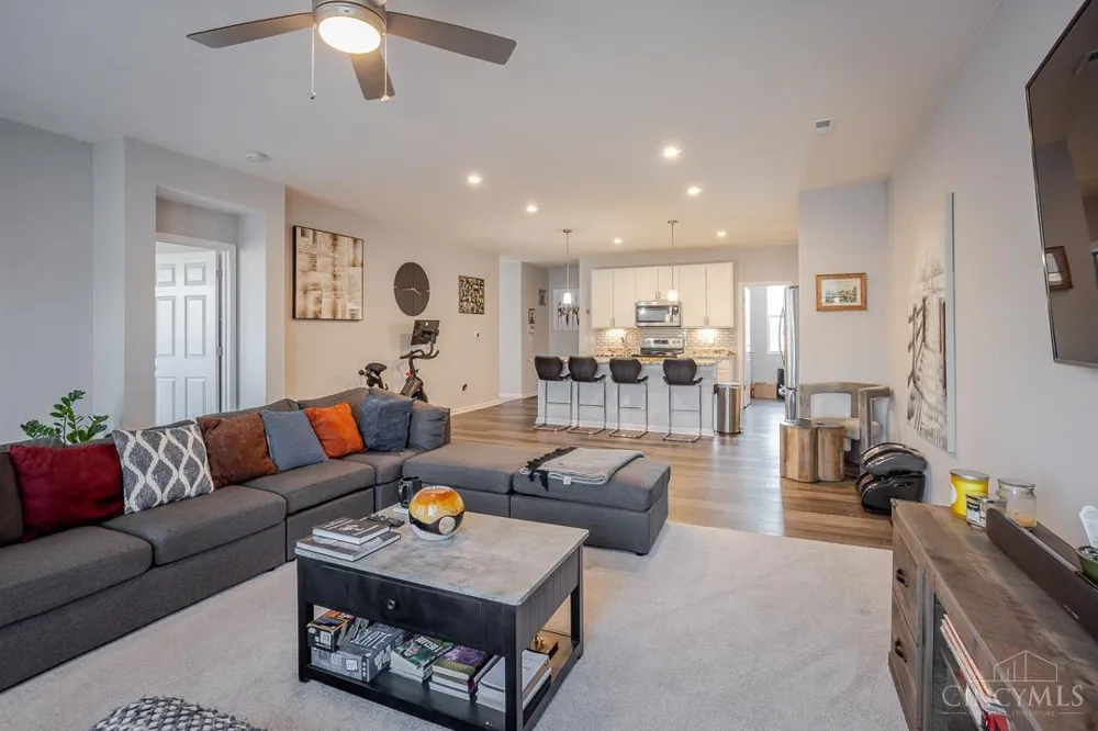 1024 Misty Stream Drive Springfield, OH 45231