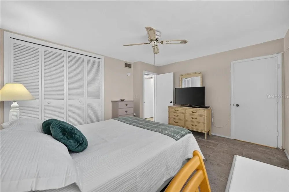 1221 DREW STREET #B7 Clearwater, FL 33755