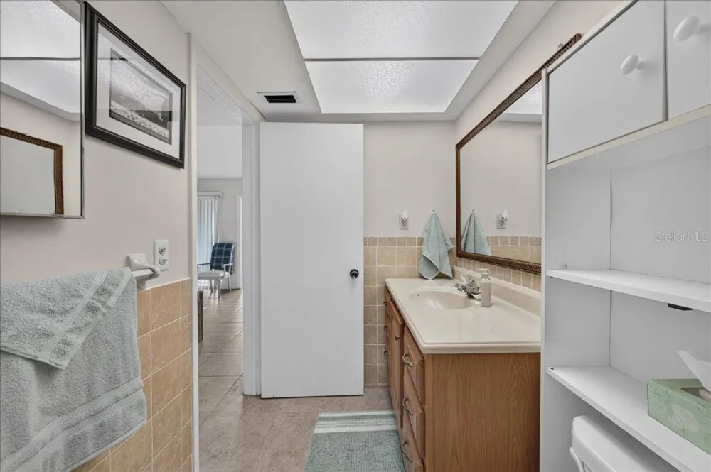 1221 DREW STREET #B7 Clearwater, FL 33755