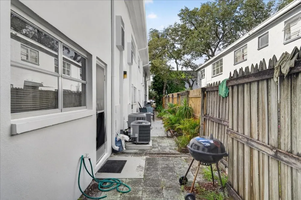 1221 DREW STREET #B7 Clearwater, FL 33755