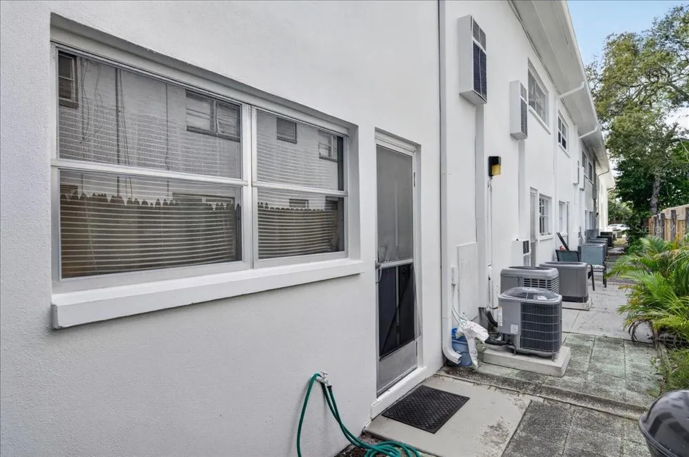 1221 DREW STREET #B7 Clearwater, FL 33755