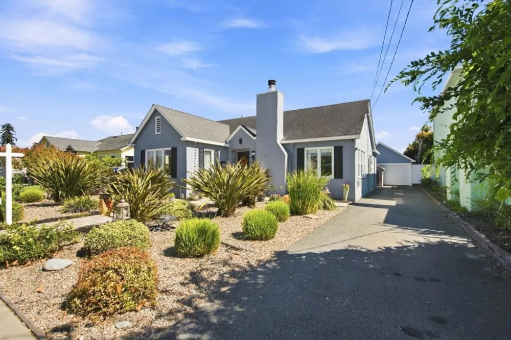 524 California Street Watsonville, CA 95076