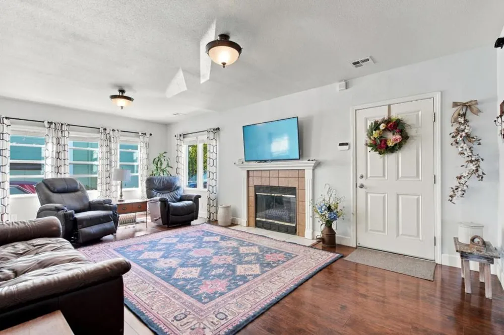 524 California Street Watsonville, CA 95076