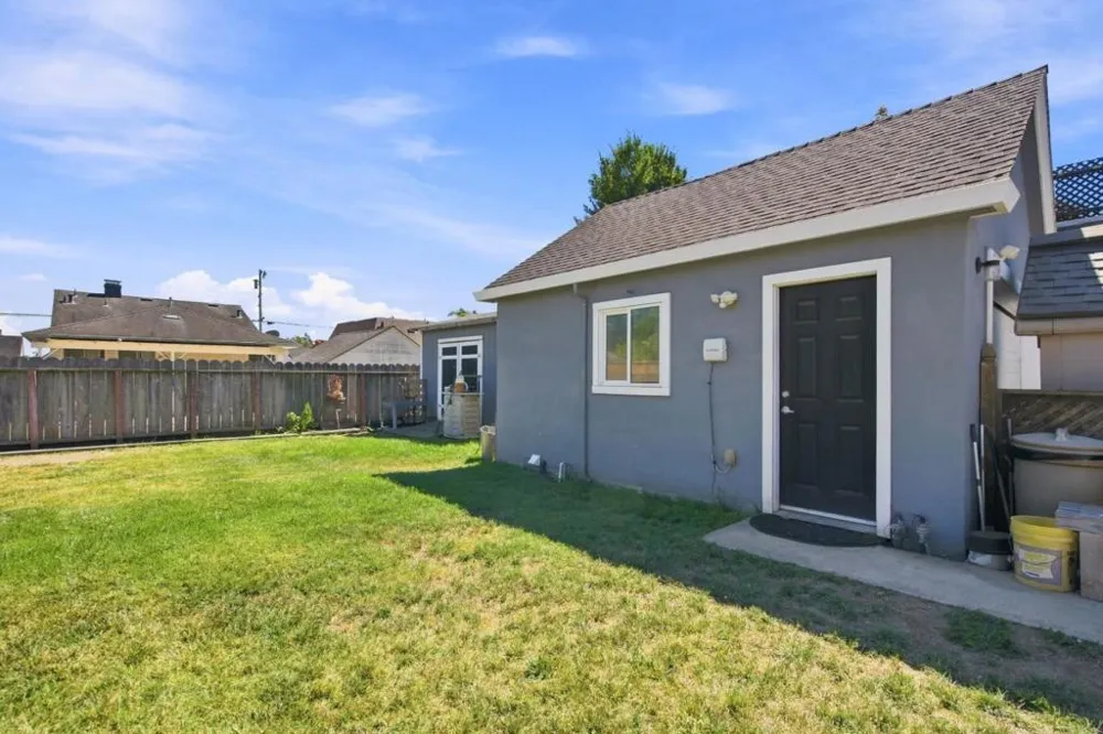 524 California Street Watsonville, CA 95076
