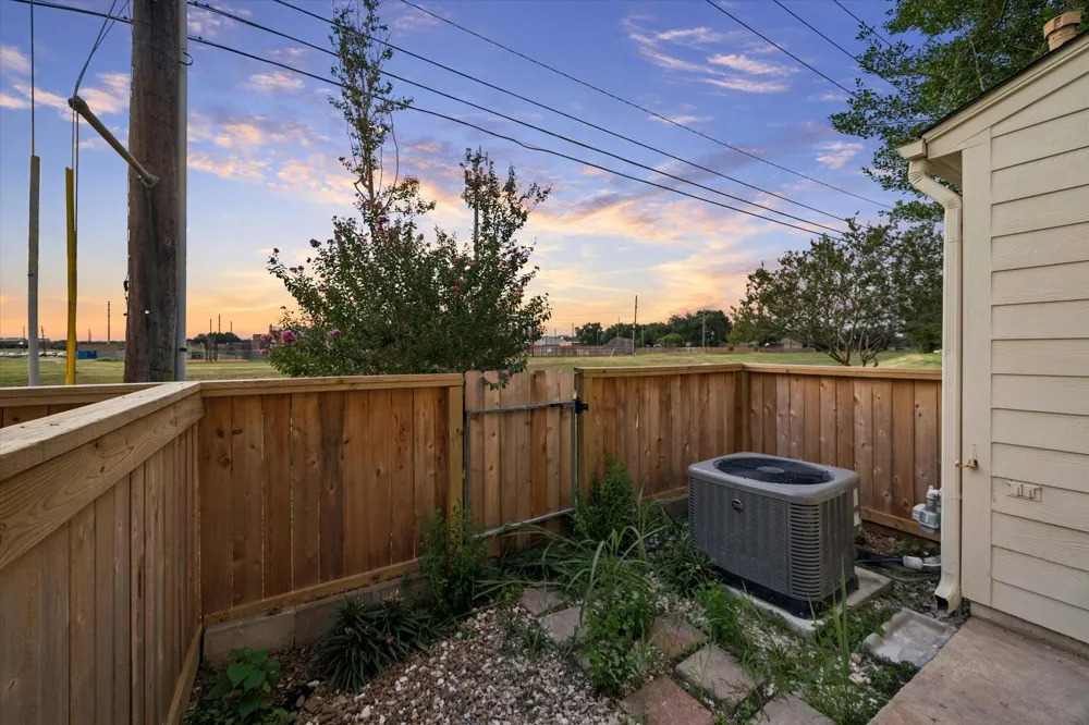 2808 Grants Lake Boulevard #701 Sugar Land, TX 77479