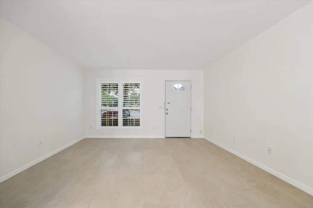 2808 Grants Lake Boulevard #701 Sugar Land, TX 77479