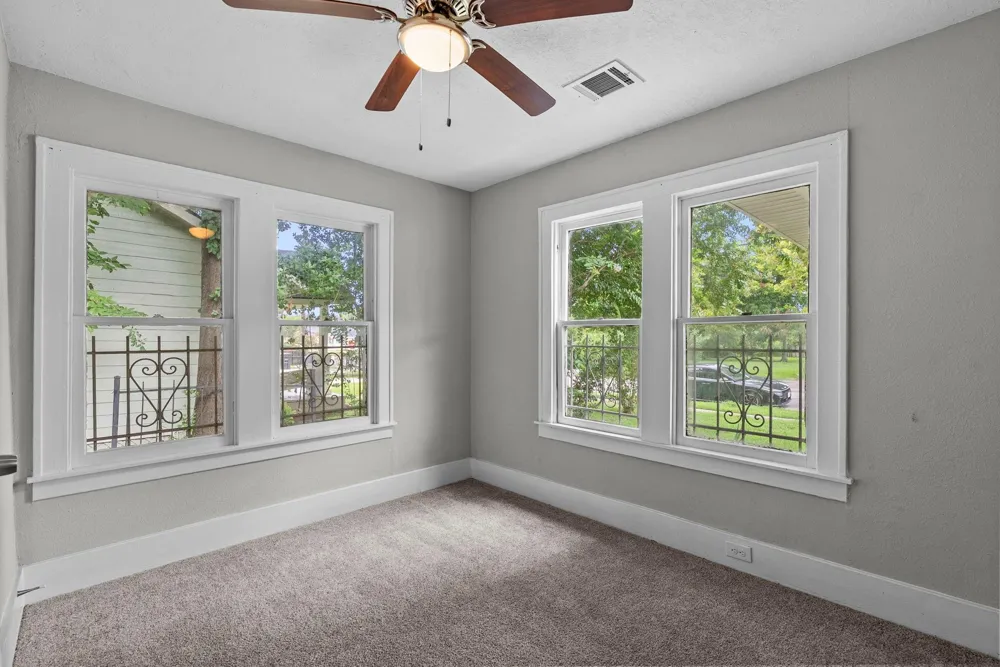 5103 New Orleans Street Houston, TX 77020