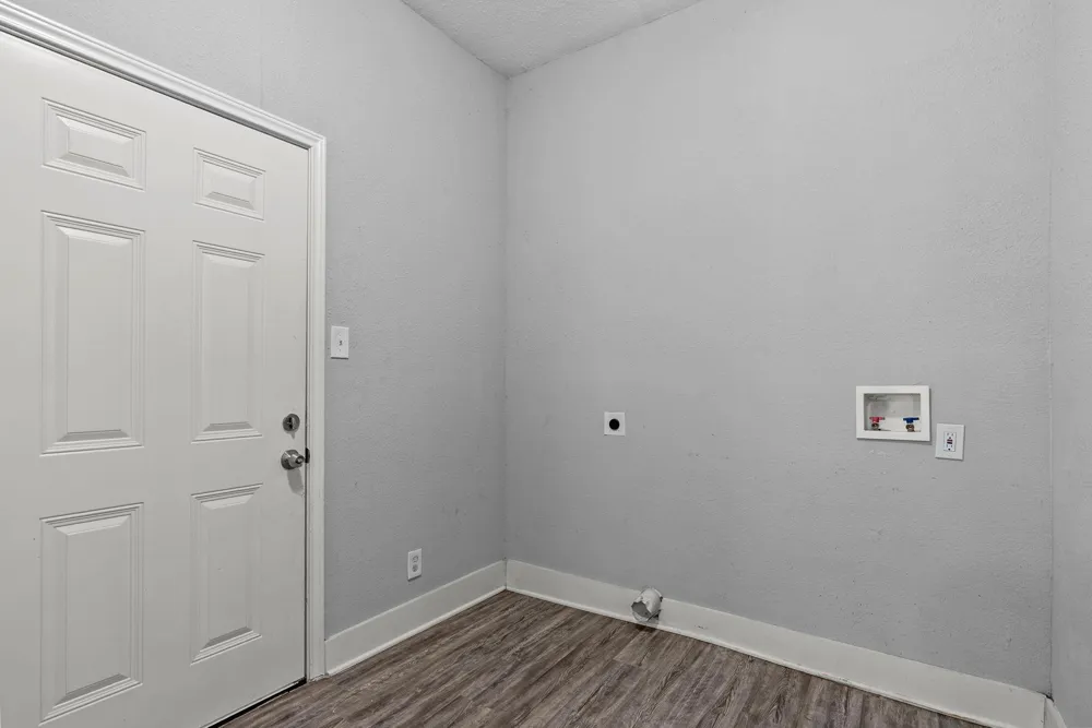 5103 New Orleans Street Houston, TX 77020