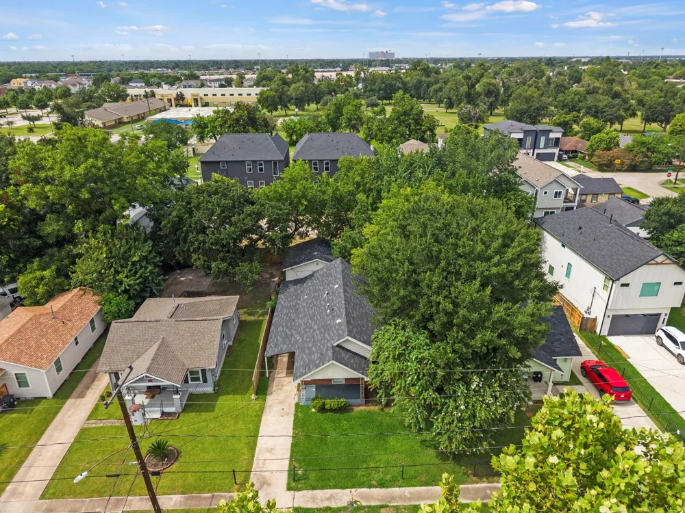 5103 New Orleans Street Houston, TX 77020
