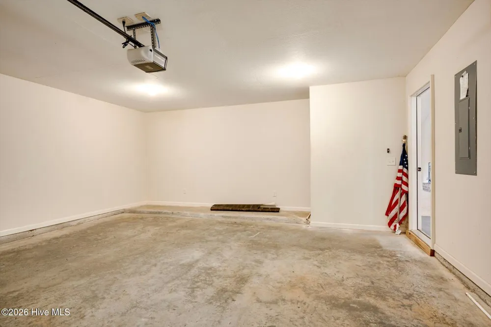 1746 Sara Hunter Lane NW Milledgeville, GA 31061