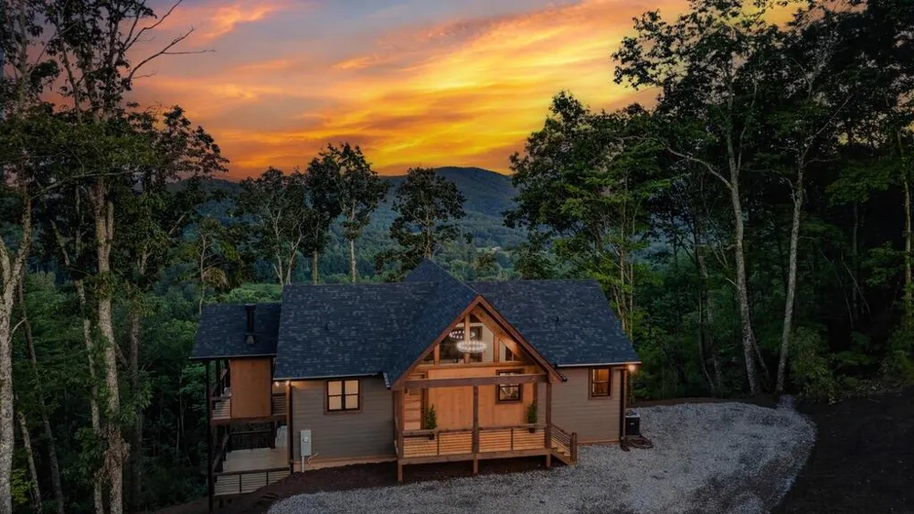 193 7 Figure Ridge Blue Ridge, GA 30513