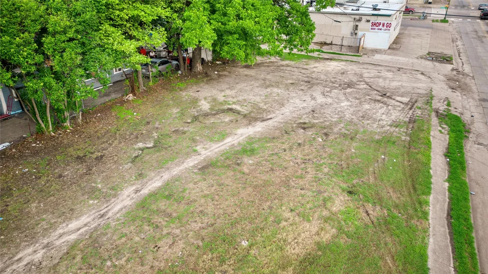 4951 E Side Avenue Dallas, TX 75214