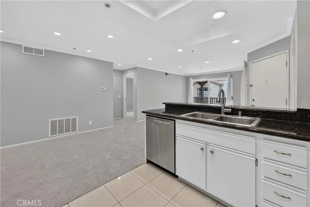 2800 Keller #70 Tustin, CA 92782