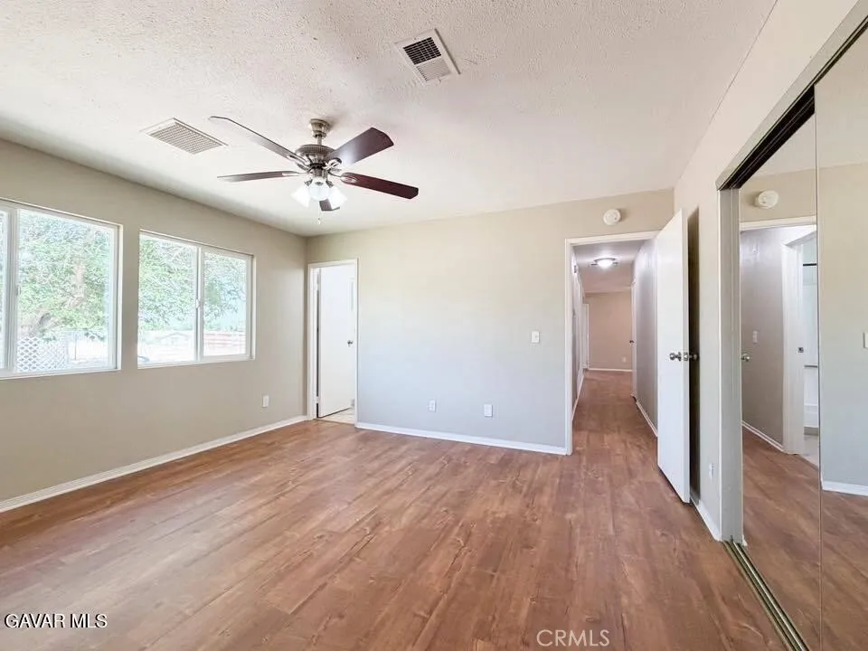 40205 162nd Street E Palmdale, CA 93591