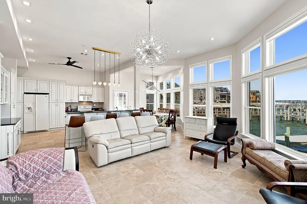 386 5TH Surf City, NJ 08008