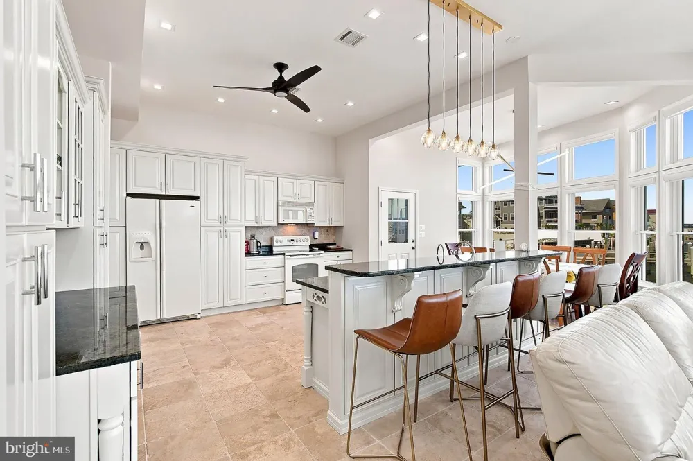 386 5TH Surf City, NJ 08008
