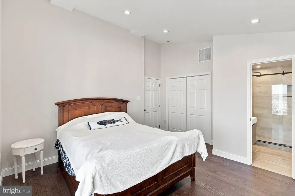 386 5TH Surf City, NJ 08008