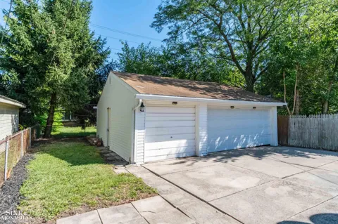 20433 Hunt Club Drive