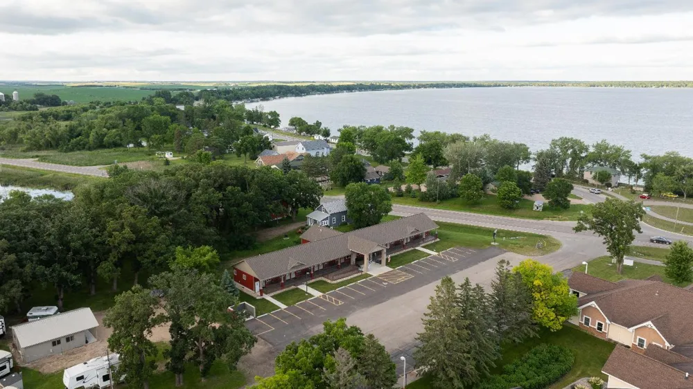 102 Glenhaven Drive Battle Lake, MN 56515
