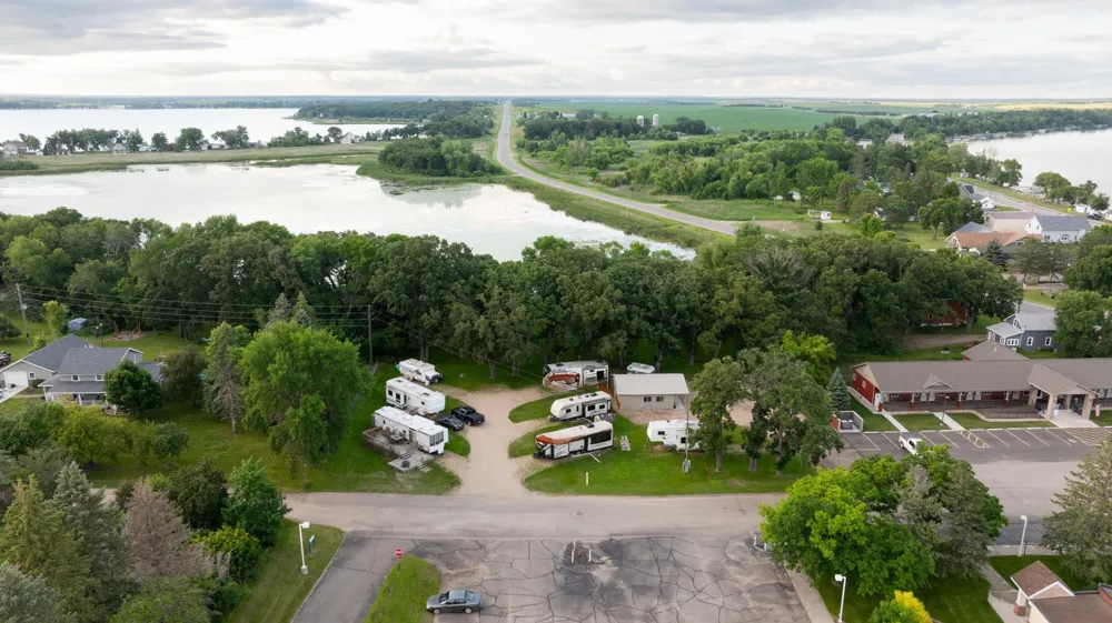 102 Glenhaven Drive Battle Lake, MN 56515