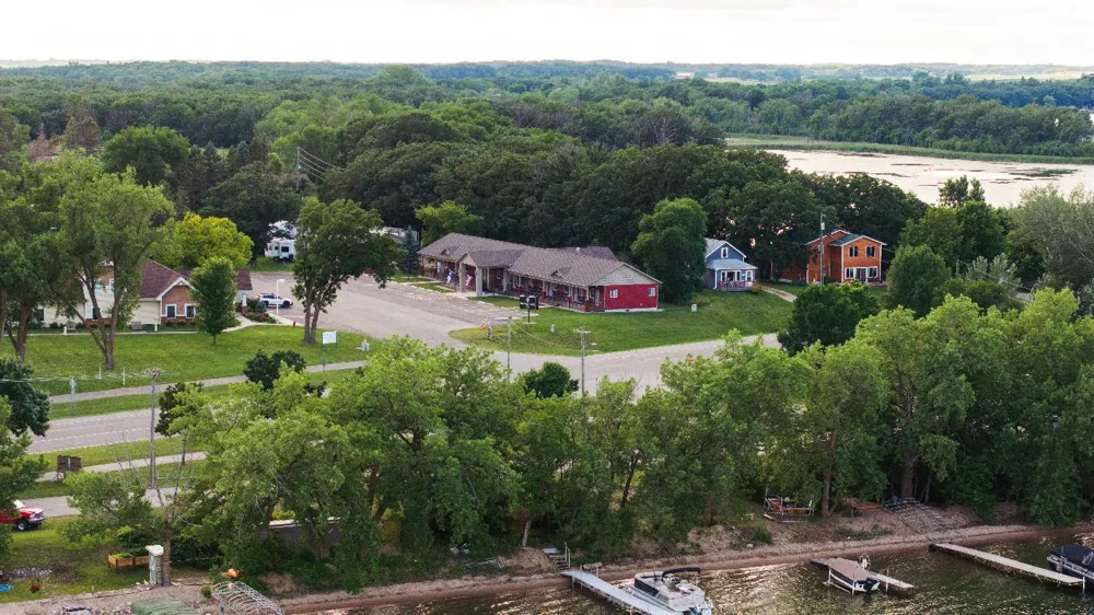 102 Glenhaven Drive Battle Lake, MN 56515
