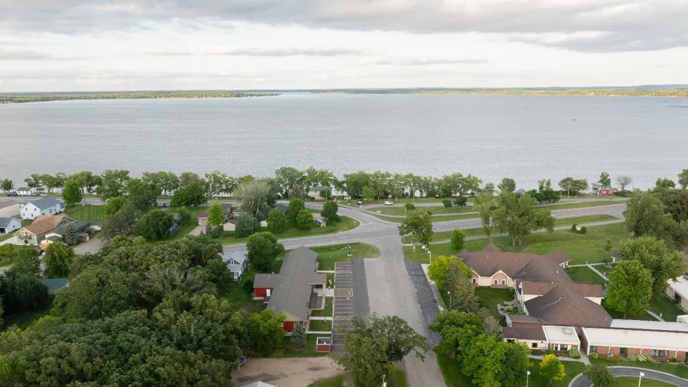 102 Glenhaven Drive Battle Lake, MN 56515