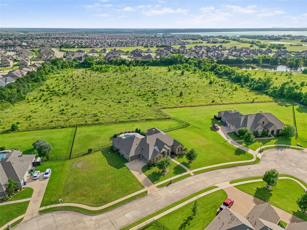800 Yasmin Court Heath, TX 75126