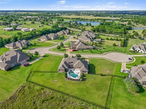 800 Yasmin Court