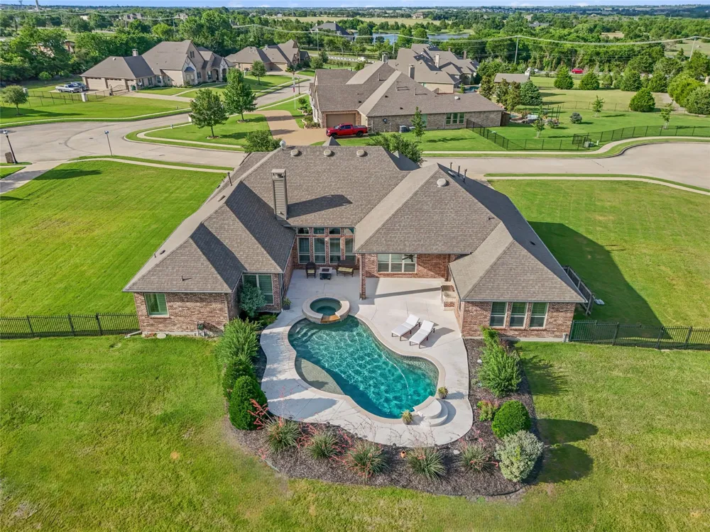 800 Yasmin Court Heath, TX 75126