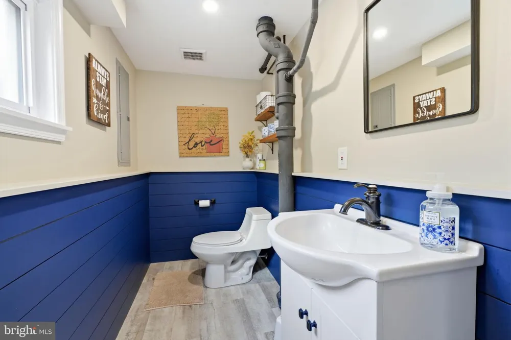 556 REVOLUTIONARY WAY Warminster, PA 18974