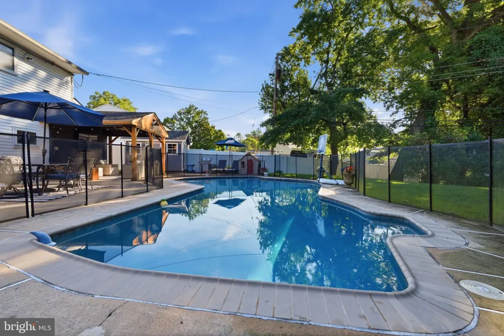 556 REVOLUTIONARY WAY Warminster, PA 18974