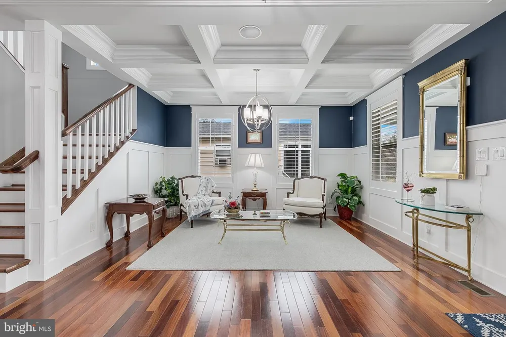 606 BARTON STREET Arlington, VA 22204